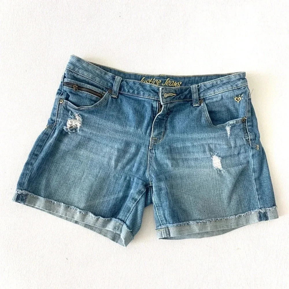 Justice women’s beamed blue short jeans size 16 1/2
